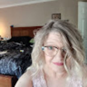 Meet your Posher, Karin